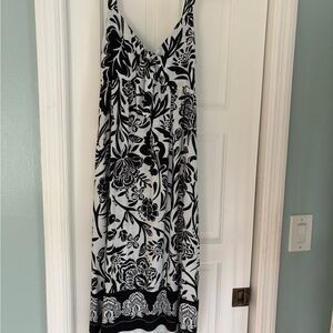 Knox Rose Black and White Floral Maxi Dress